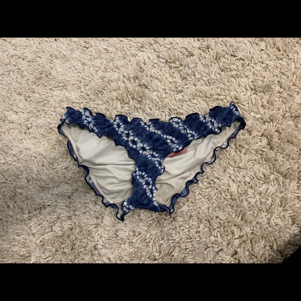 Ruffled tie dye bikini bottoms